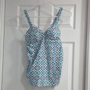 ❤️NWOT❤️Motherhood Blue and White Floral Tankini Top